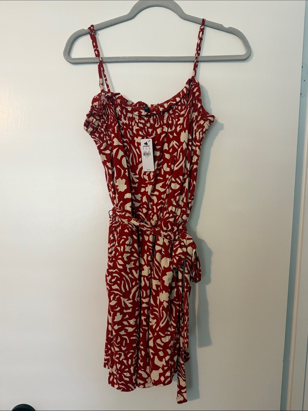 Express Red & Cream Floral Tie-Waist Spaghetti Strap Jumpsuit Romper